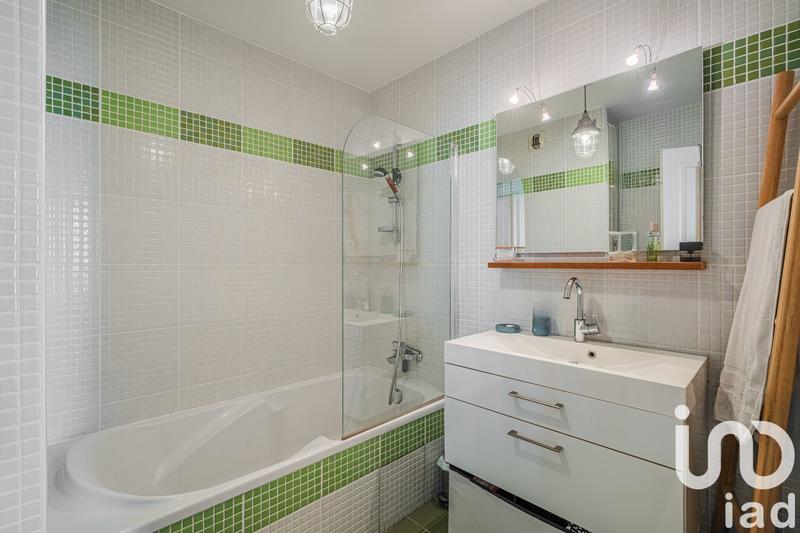 Appartement - 93 m² - 4 pièces