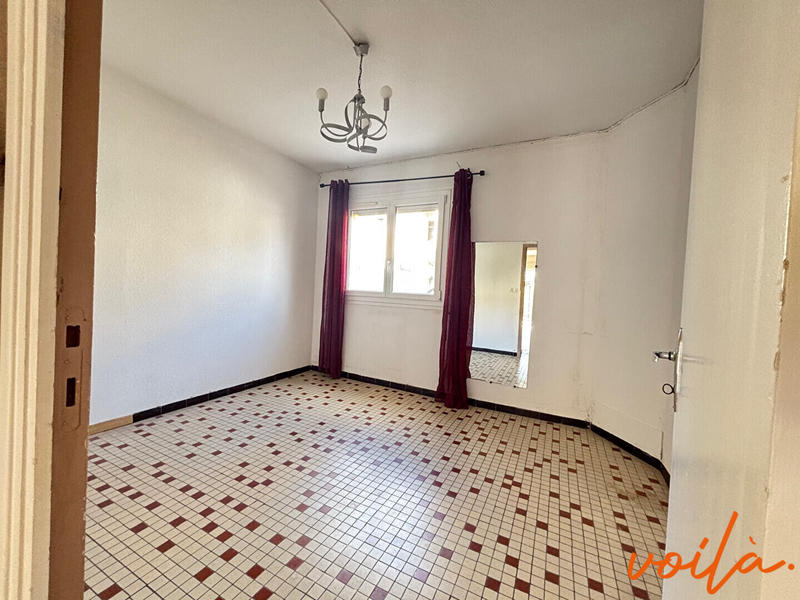 Immeuble - 9 pièces