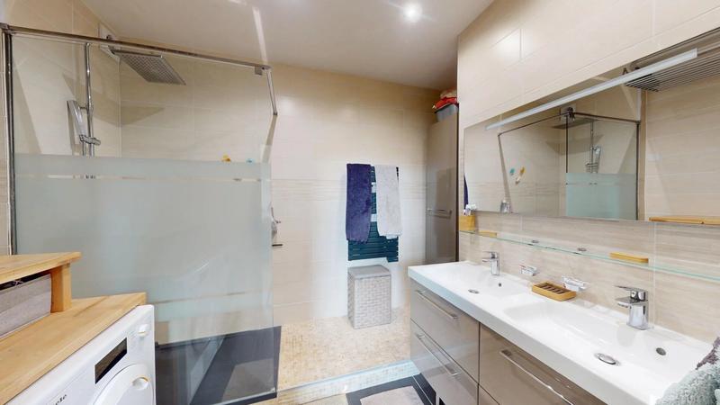 Appartement - 72 m² - 4 pièces