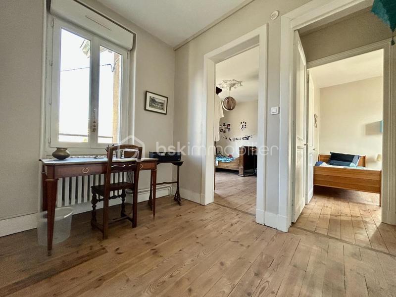 Maison - 168 m² - 8 pièces