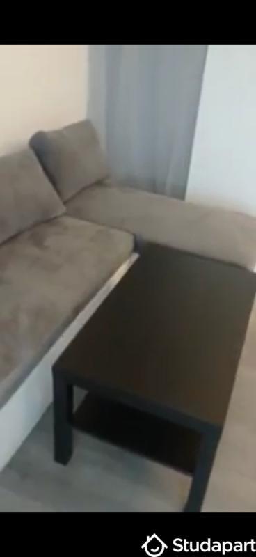 Chambre - 12 m² - 1 pièce