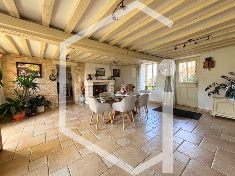 Maison - 180 m² - 3 pièces