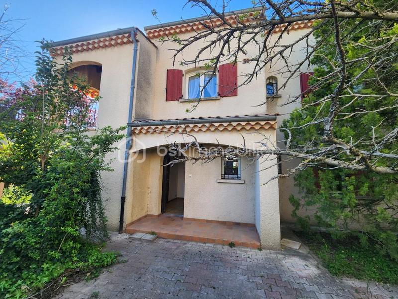 Propriété - 270 m² - 10 pièces