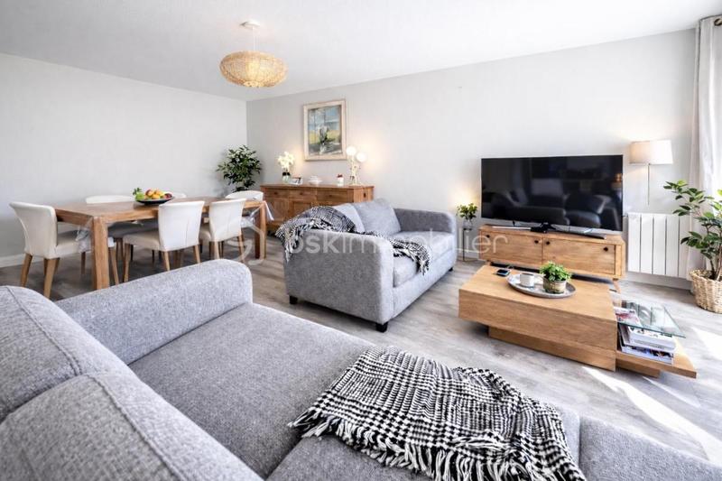 Appartement - 103 m² - 5 pièces