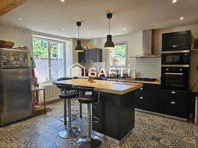 Maison - 155 m² - 7 pièces