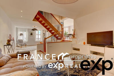 Maison traditionnelle - 167 m² - 6 pièces