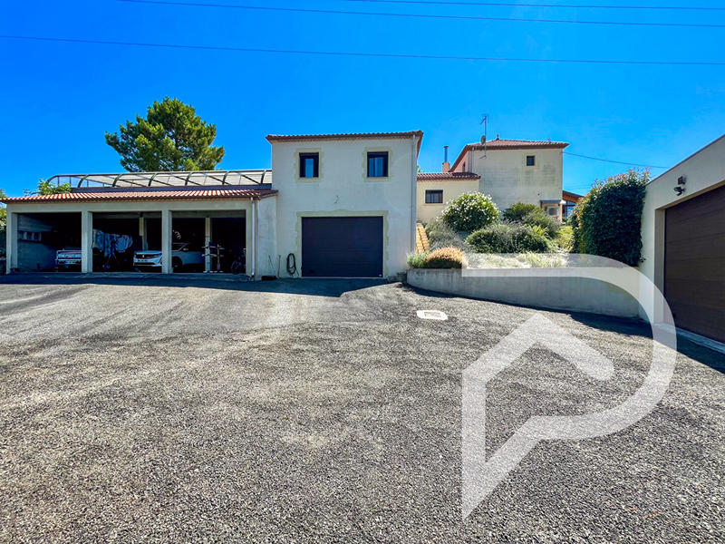 Maison - 162 m² - 7 pièces