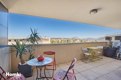 Appartement - 80 m² - 4 pièces