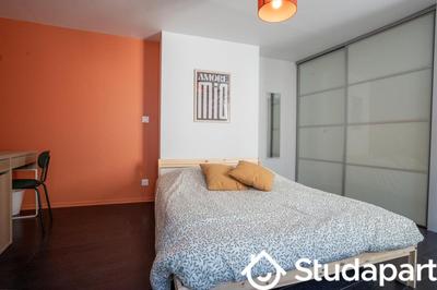 Chambre - 14 m² - 1 pièce