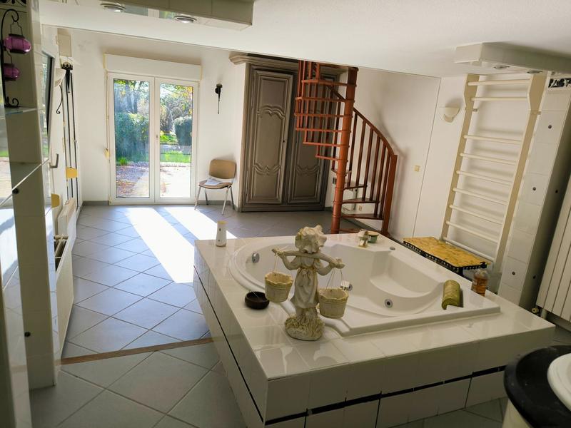 Maison - 186 m² - 6 pièces