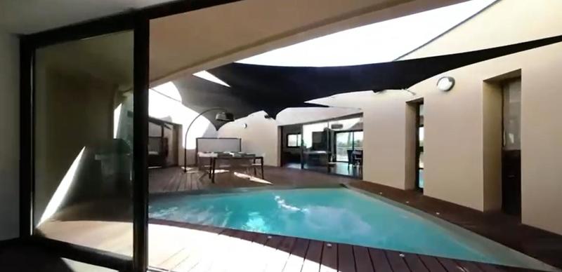 Villa - 394 m² - 11 pièces