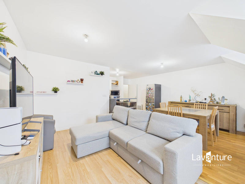 Appartement - 79 m² - 3 pièces