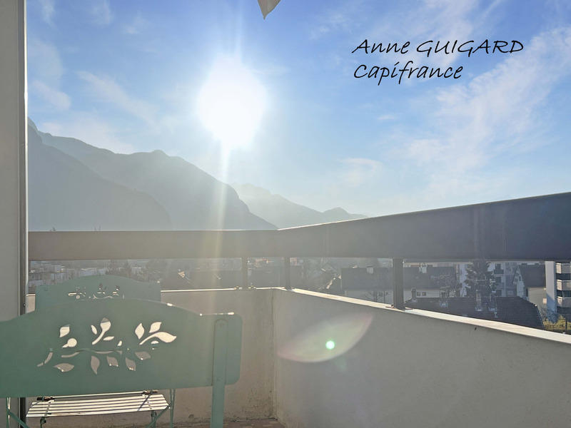 Appartement - 80 m² - 4 pièces