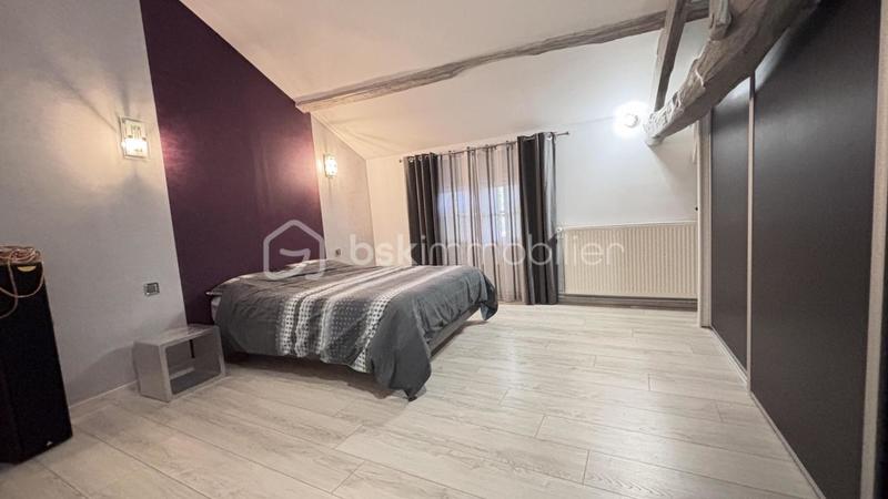 Demeure - 405 m² - 11 pièces