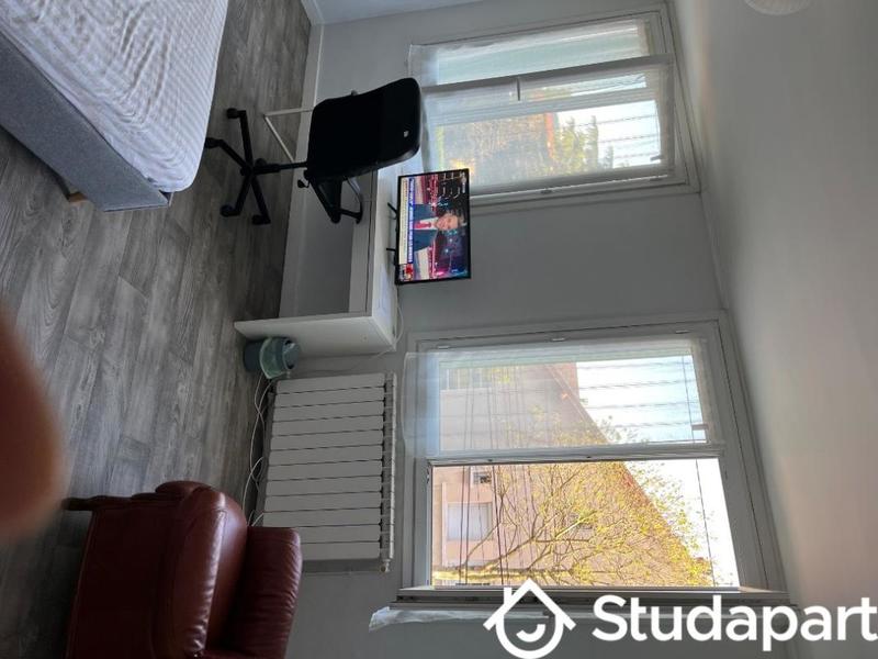 Chambre - 14 m² - 1 pièce