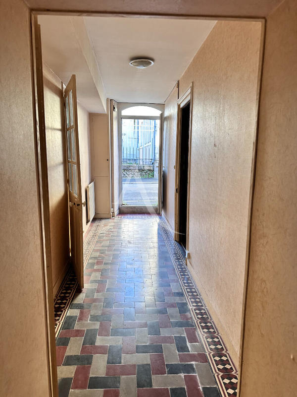 Maison - 263 m² - 5 pièces