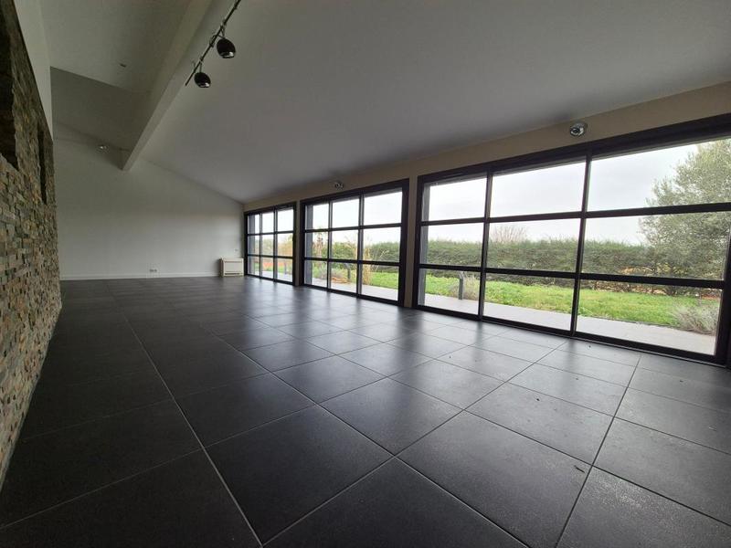 Maison - 180 m² - 4 pièces