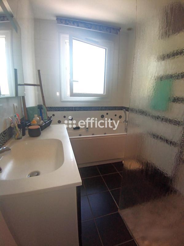 Propriété - 126 m² - 5 pièces