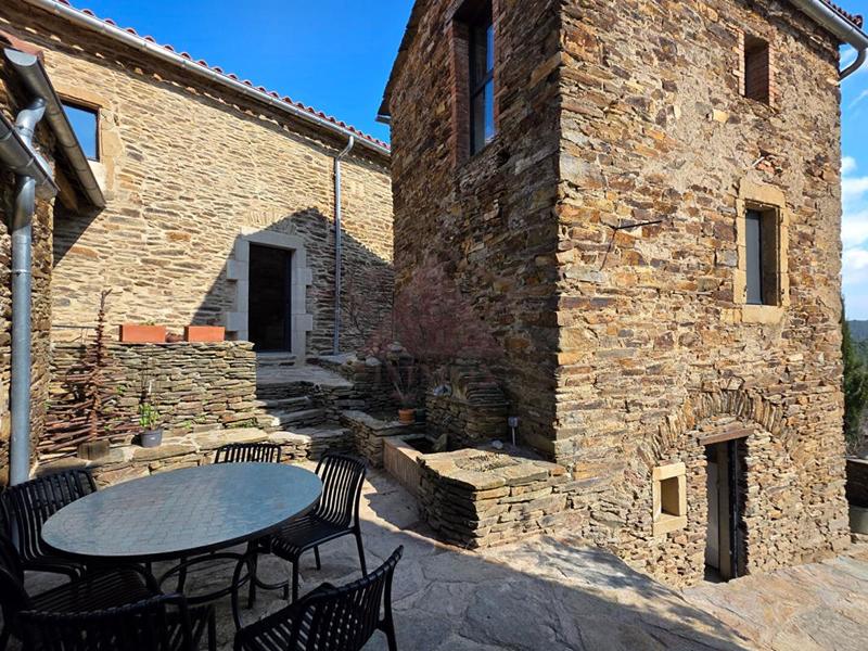 Demeure - 151 m² - 5 pièces