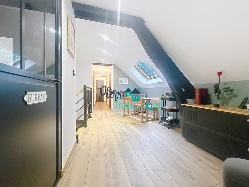 Maison - 191 m² - 6 pièces