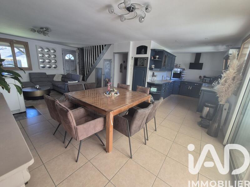 Maison - 150 m² - 5 pièces