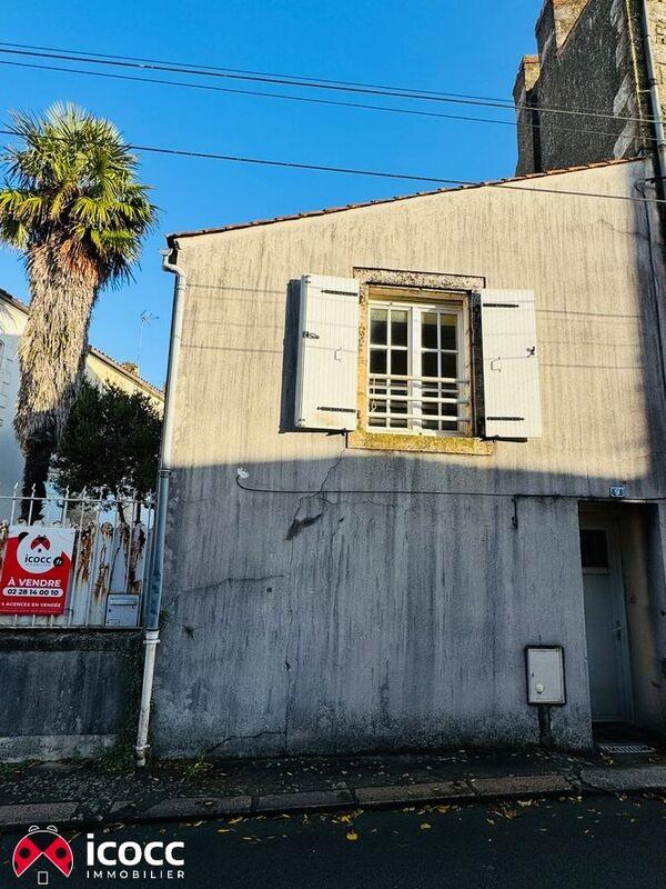 Maison en pierre - 96 m² - 4 pièces