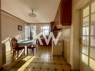 Maison - 205 m² - 7 pièces