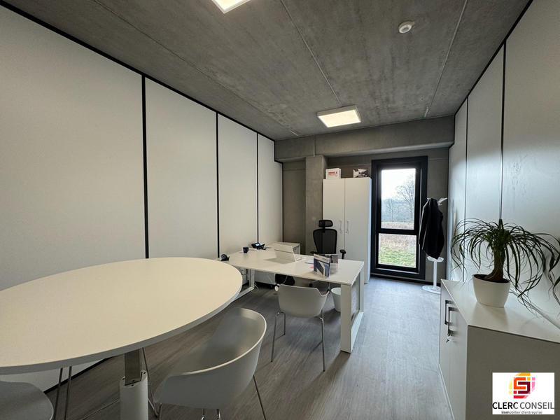 Bureau - 456 m²