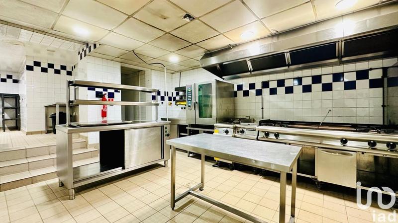 Local commercial - 464 m²