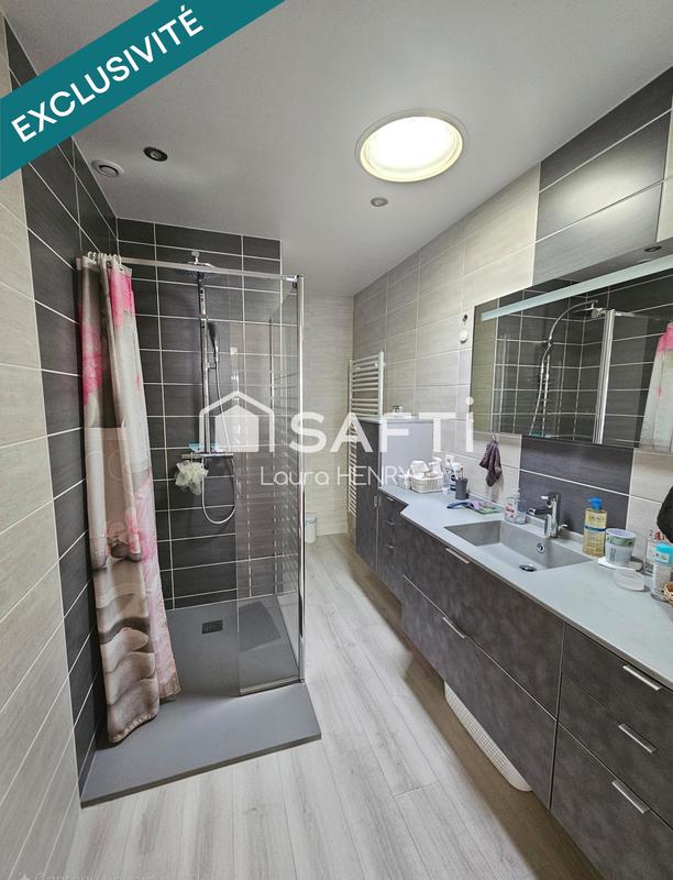 Maison - 275 m² - 8 pièces