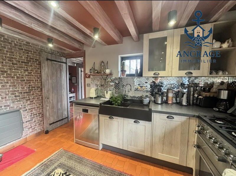 Maison - 160 m² - 11 pièces