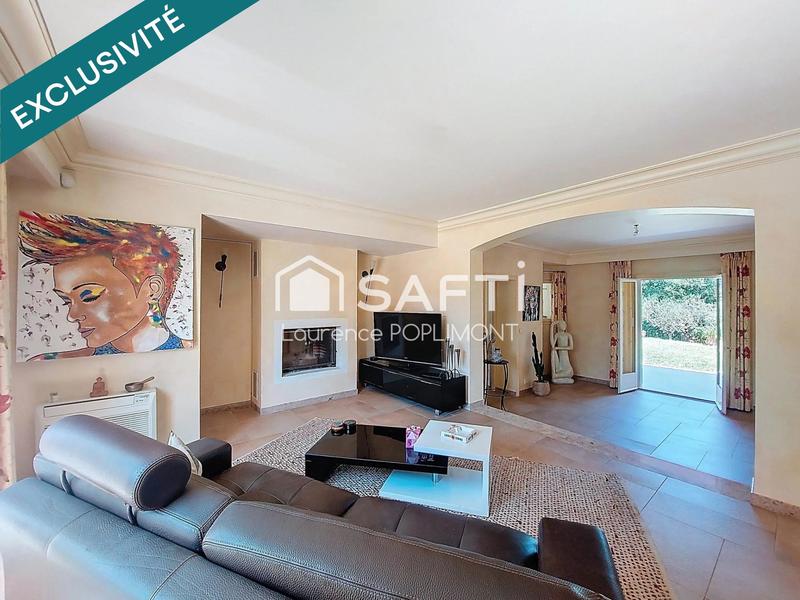 Maison - 264 m² - 6 pièces