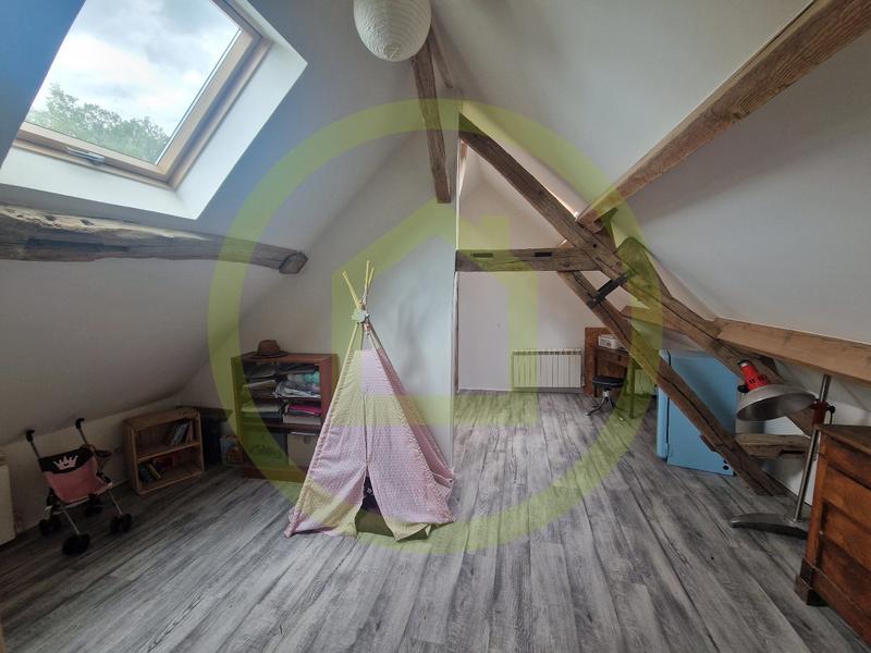 Maison - 90 m² - 5 pièces