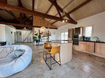 Maison - 147 m² - 5 pièces