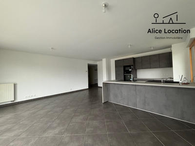 Appartement - 85 m² - 4 pièces