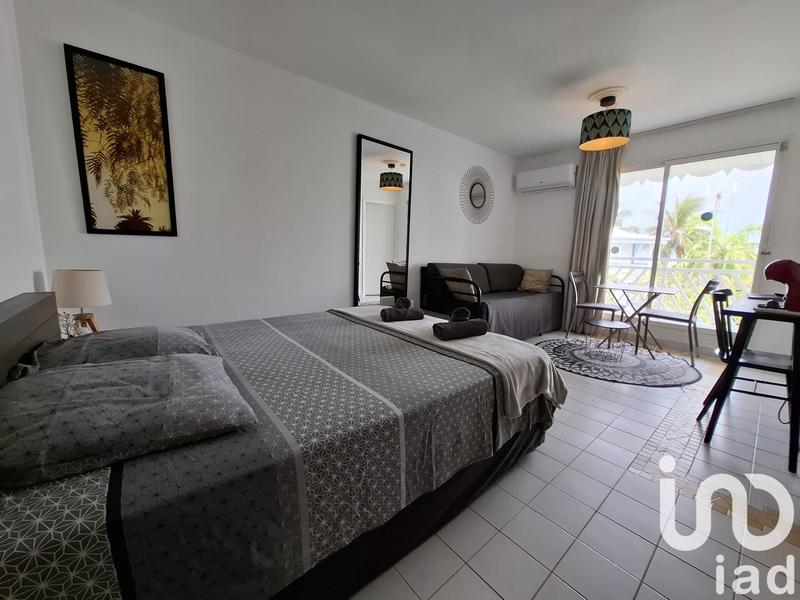 Studio - 25 m² - 1 pièce