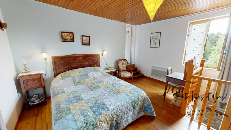 Maison ancienne - 310 m² - 12 pièces