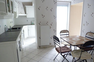 Appartement - 98 m² - 5 pièces