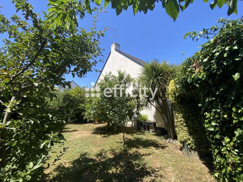 Maison - 153 m² - 9 pièces