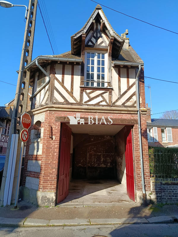 Parking / Garage - 23 m²