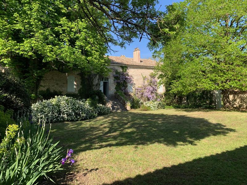 Maison traditionnelle - 202 m² - 7 pièces