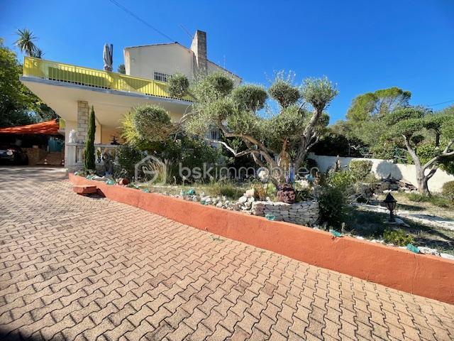 Villa - 140 m² - 6 pièces