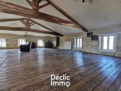 Maison en pierre - 246 m² - 8 pièces