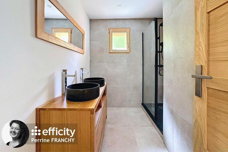 Appartement - 75 m² - 4 pièces