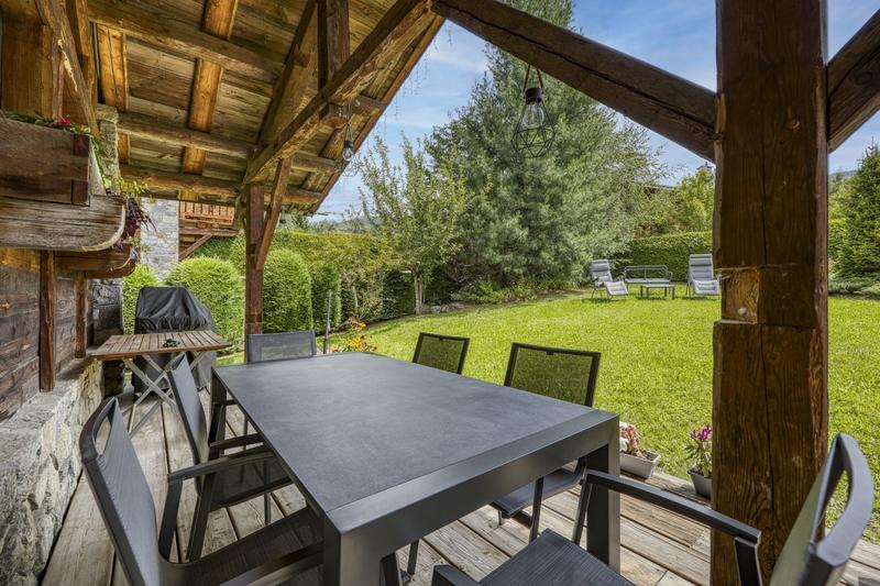 Châlet - 247 m² - 10 pièces