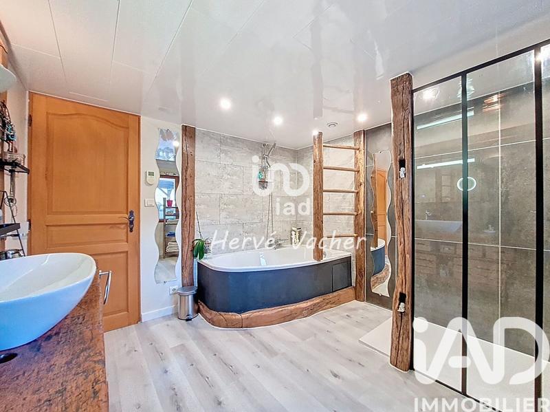 Ferme - 251 m² - 6 pièces