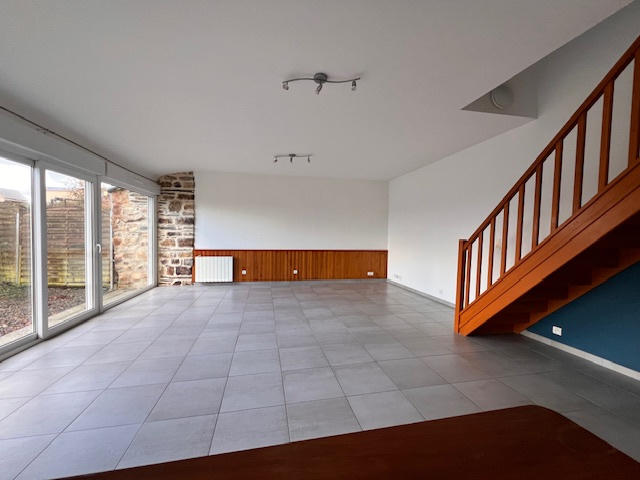 Maison - 92 m² - 5 pièces