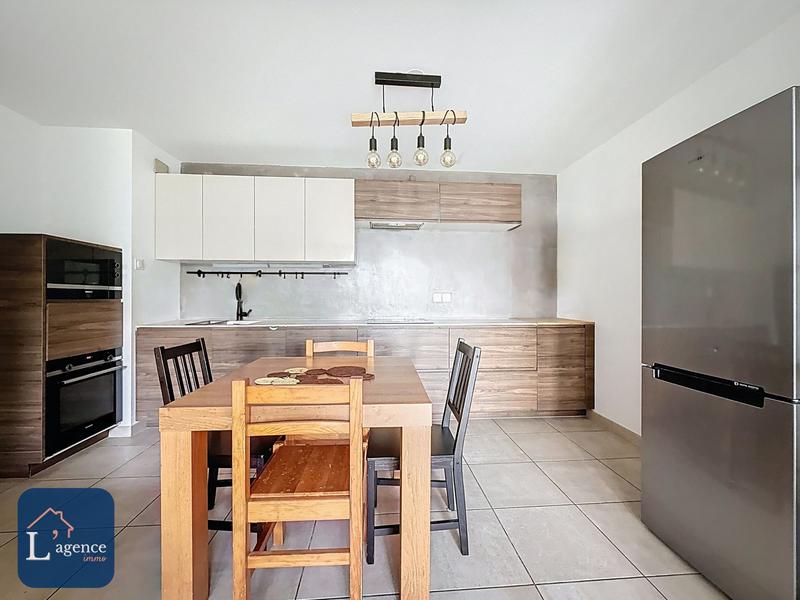 Appartement - 60 m² - 3 pièces