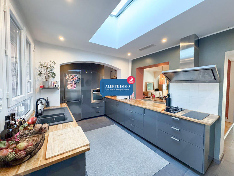 Maison - 105 m² - 5 pièces