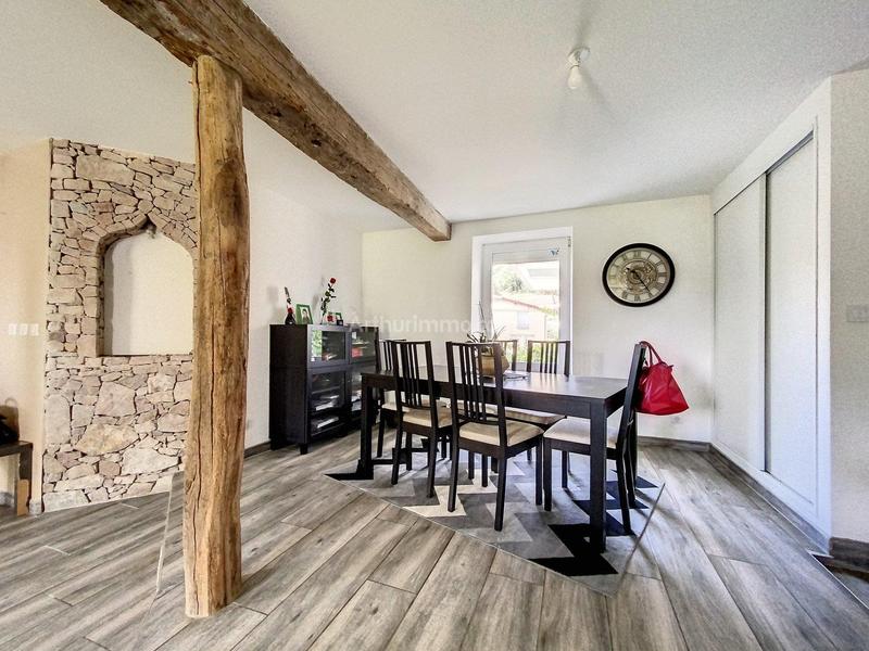 Appartement - 82 m² - 3 pièces